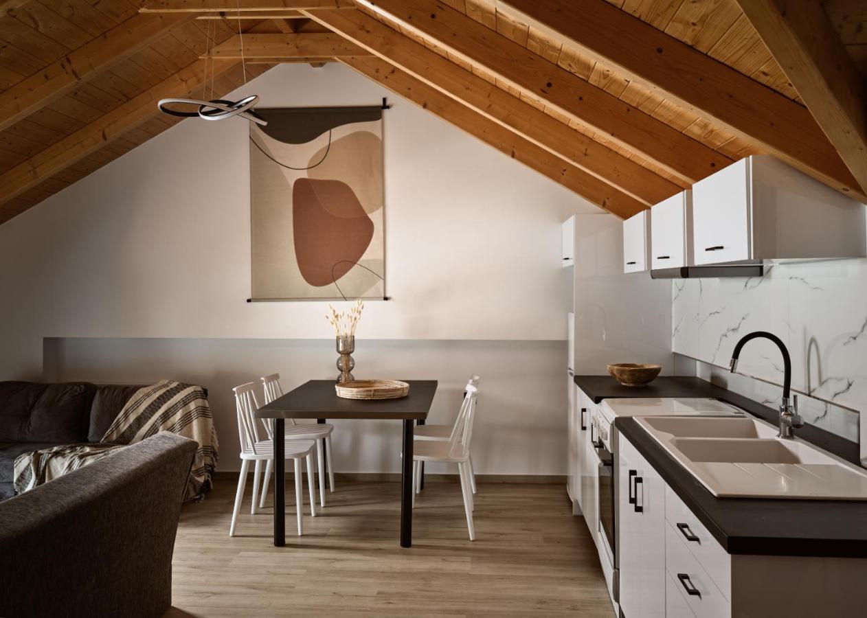 Apartament Giannoulis *